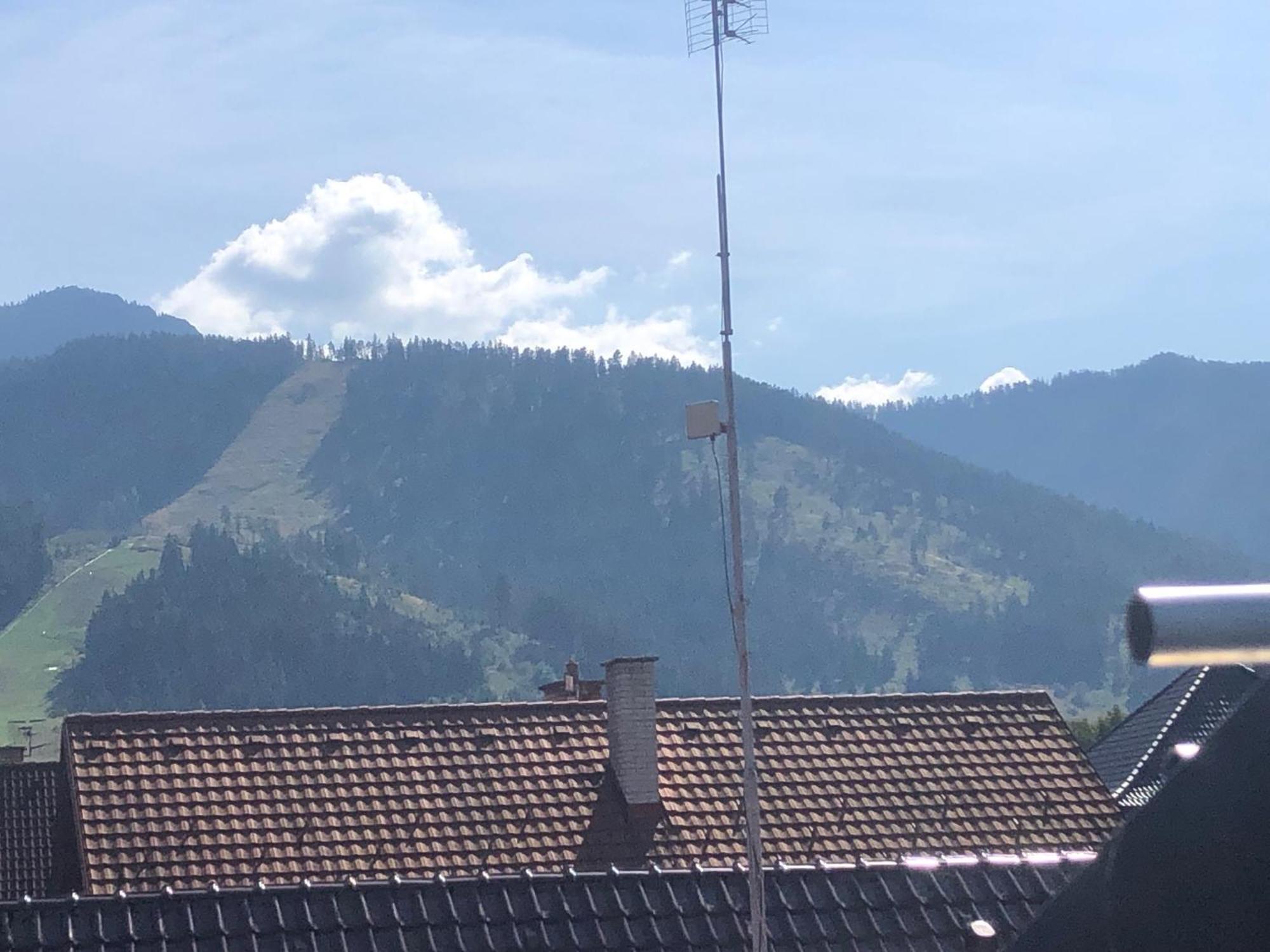 Hotel Berg Liptov à Liptovský Mikuláš Extérieur photo