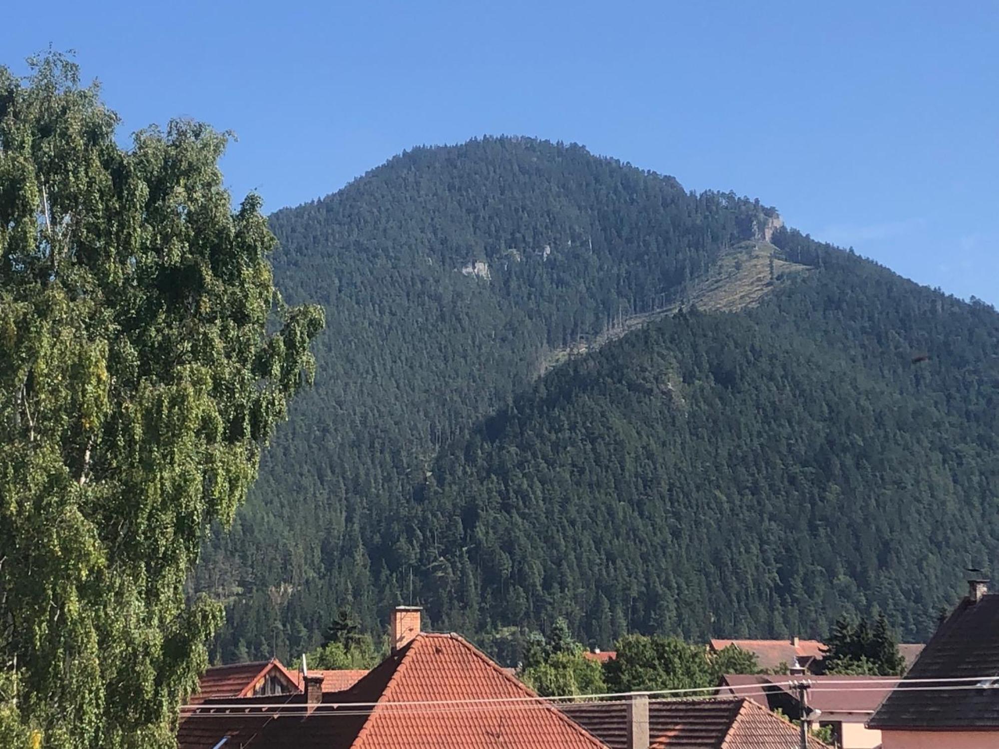 Hotel Berg Liptov à Liptovský Mikuláš Extérieur photo