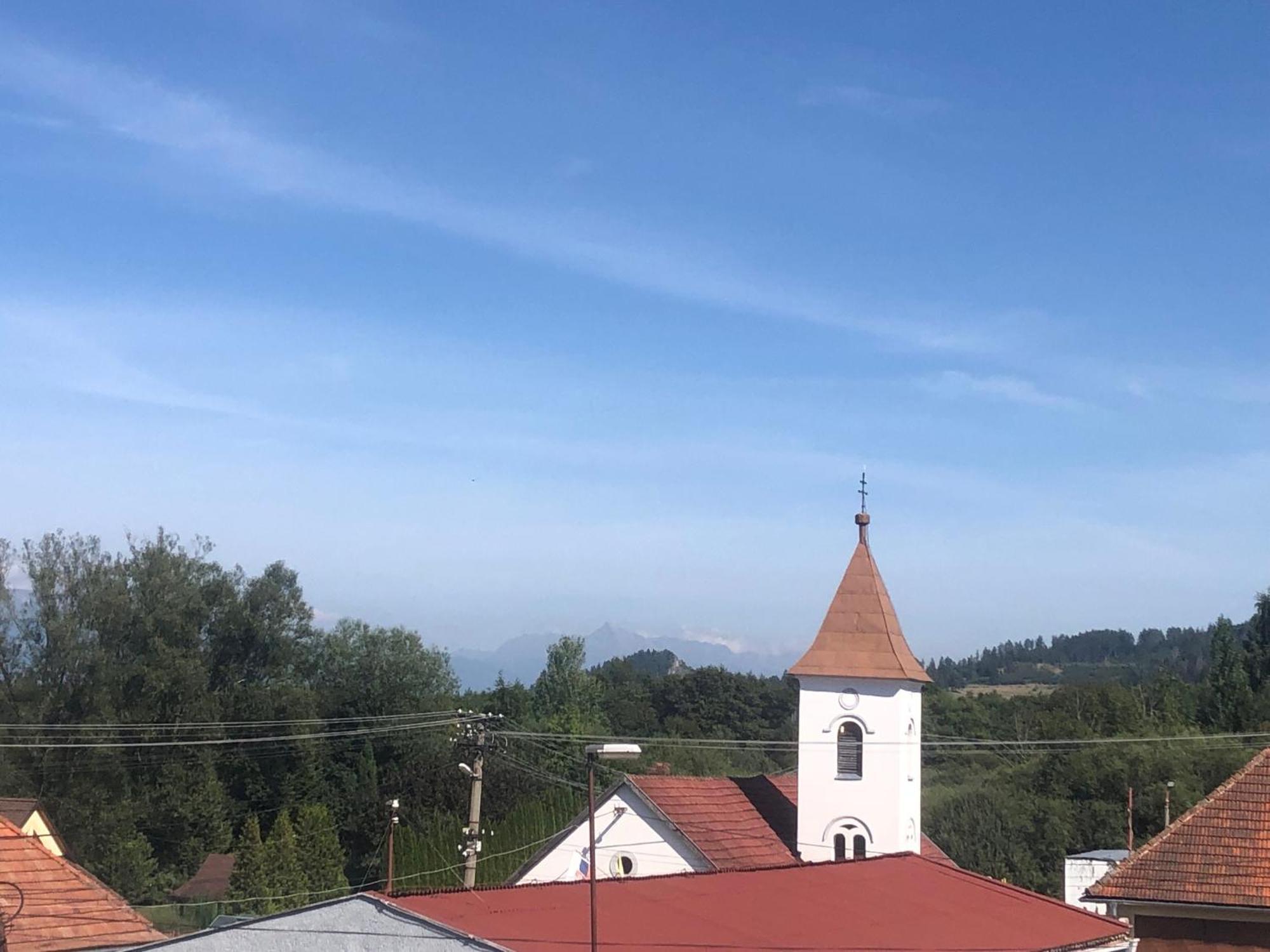 Hotel Berg Liptov à Liptovský Mikuláš Extérieur photo